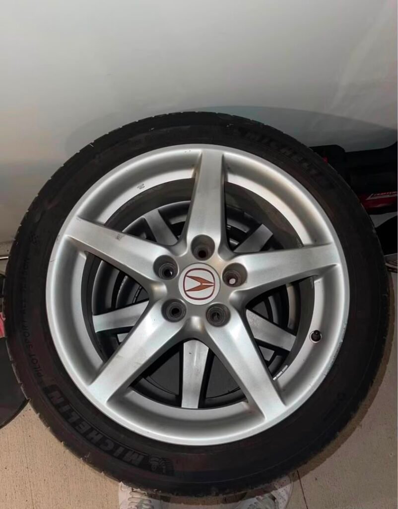 OEM Acura RSX Type-S Wheels with Michelin Pilot Sport Tires